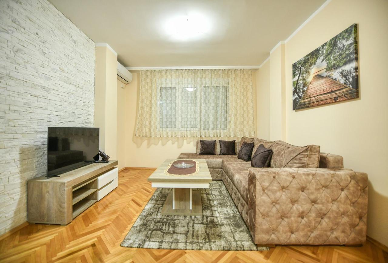 Apartman Centar 2 Podgorica Exterior foto